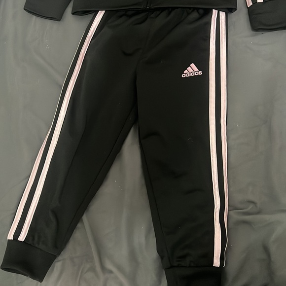 Adidas 3T - Picture 3 of 3